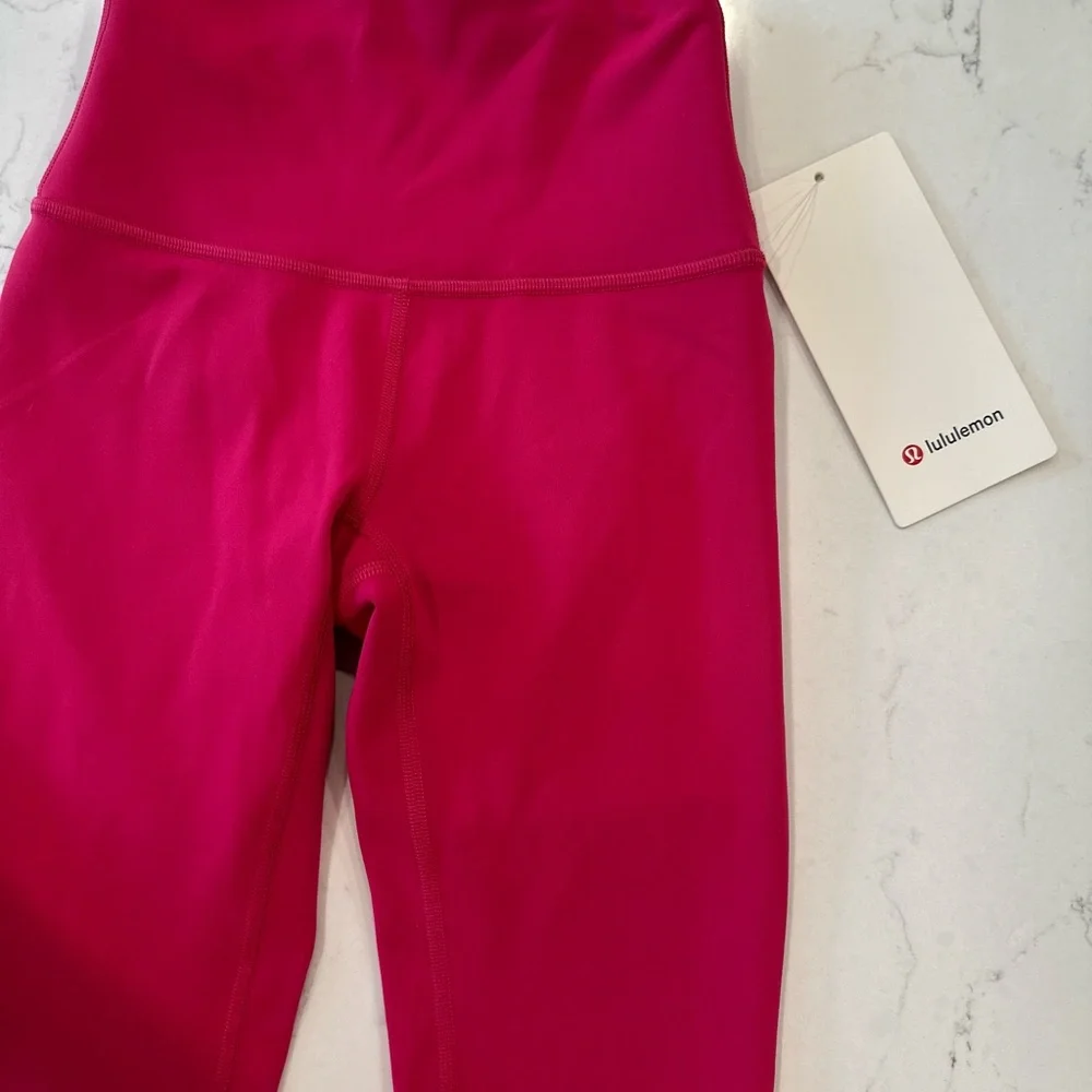 Lululemon Wunder Train $98MSRP - Picture 9 of 11